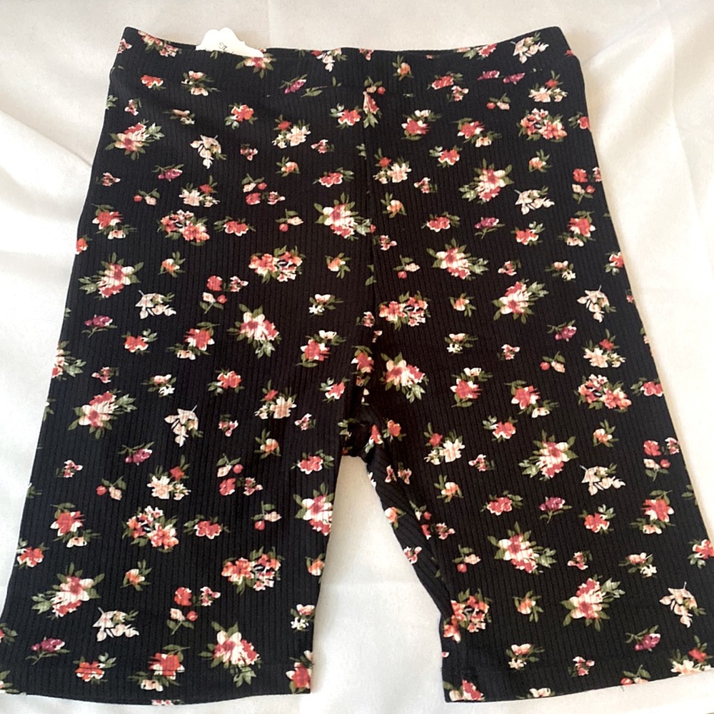 Boho Floral Rib Biker Shorts 🌸